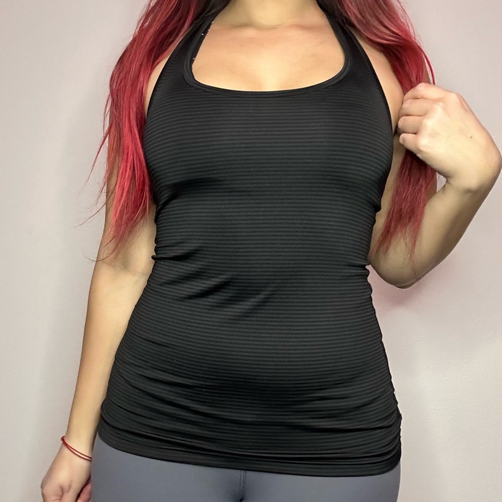 black workout top